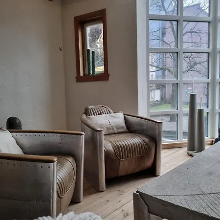 Unique House Centrally Located In Nordnes Берген